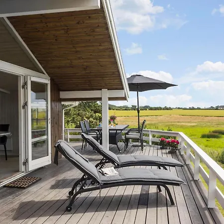 Gorgeous In With House Sea View Feriehus