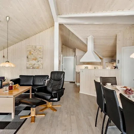 Gorgeous In With House Sea View Nordenbro Vesteregn